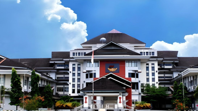 Eksplorasi Lengkap Universitas Pattimura